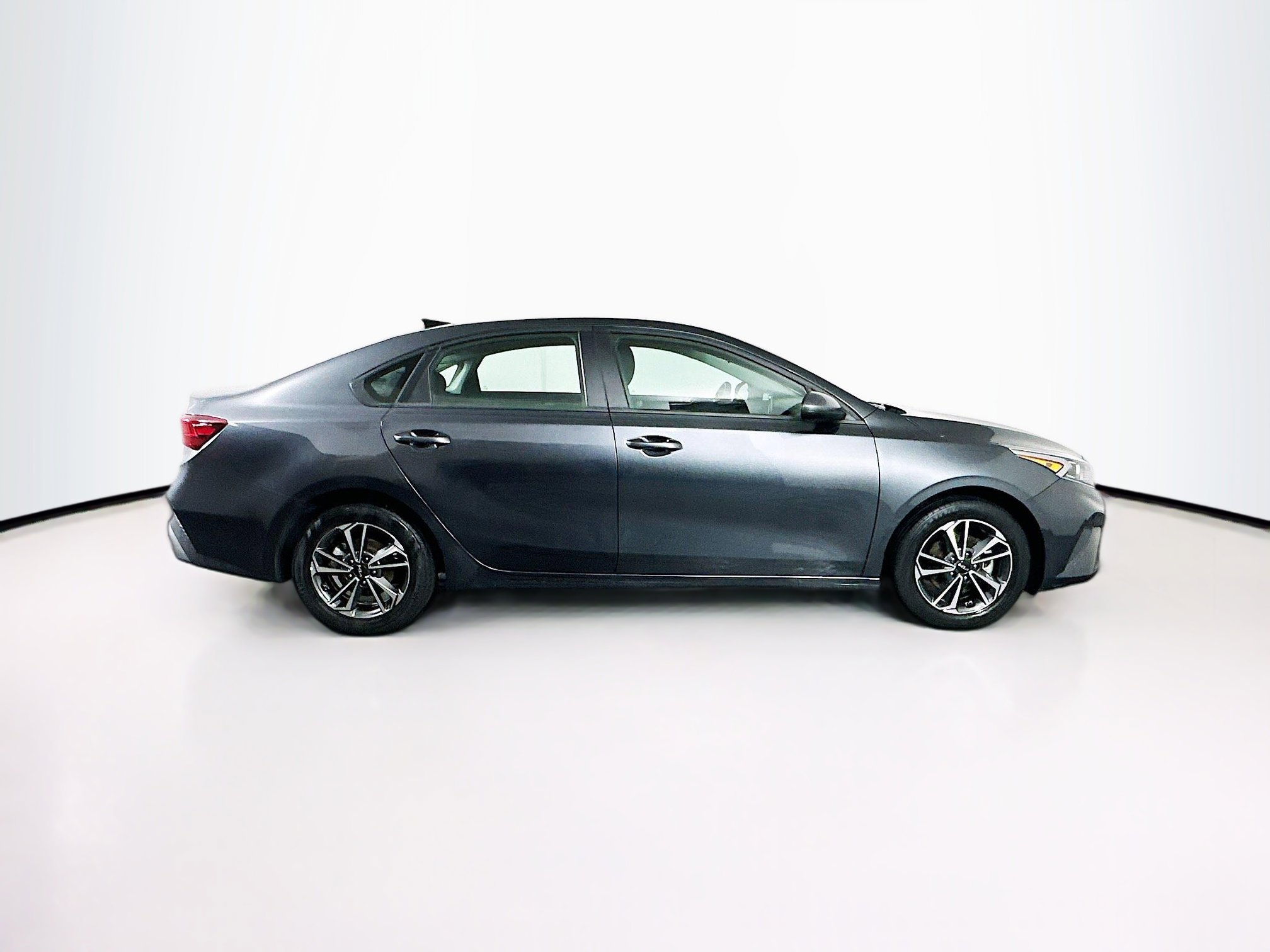 Used 2024 Kia Forte LXS image 10