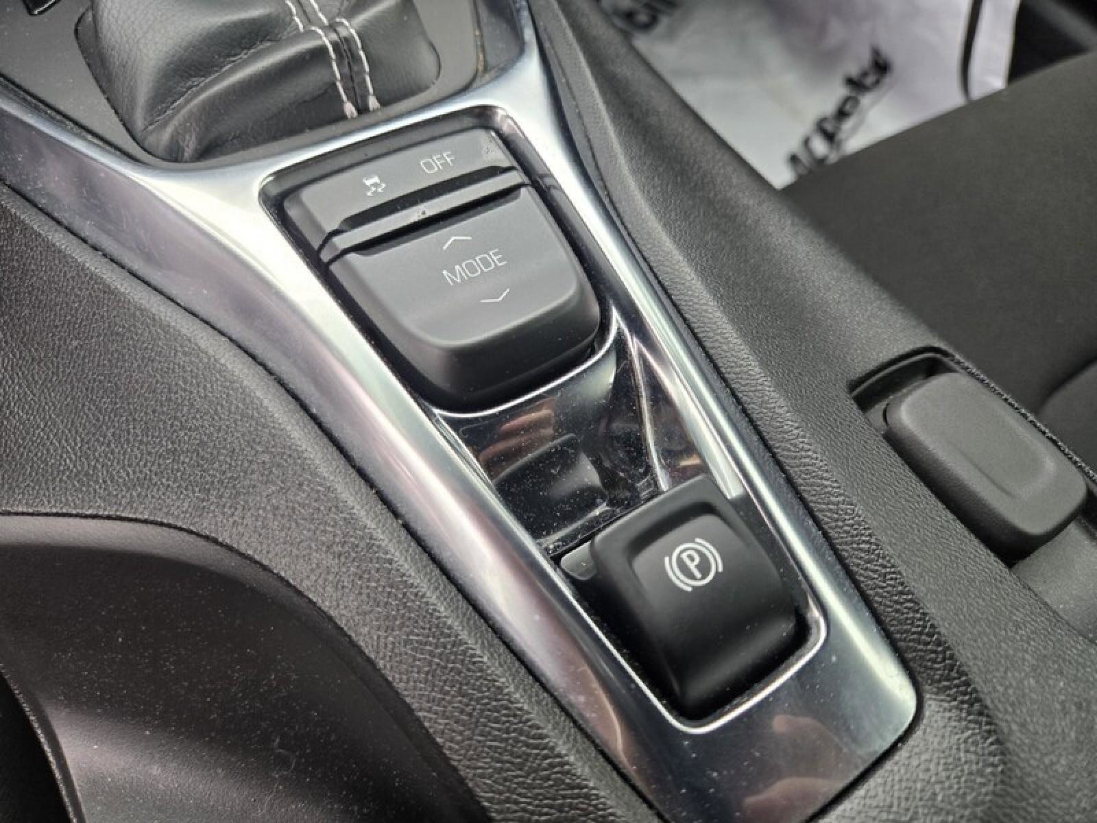 Used 2024 Chevrolet Camaro LT w/ Technology Package image 14