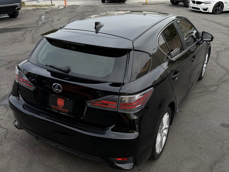 Used 2015 Lexus CT 200h image 20