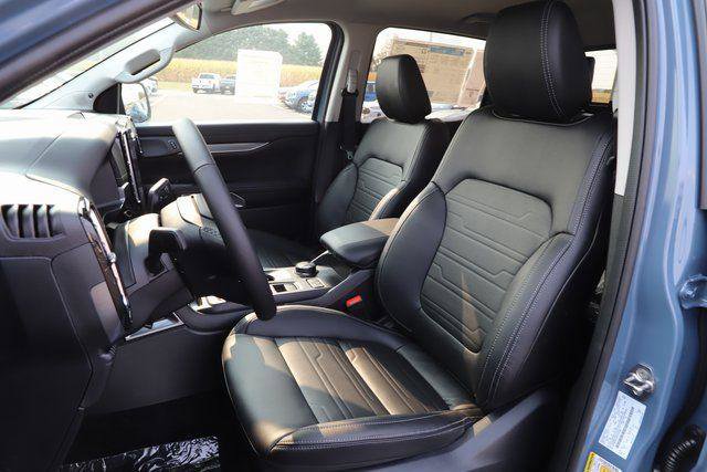 New 2025 Ford Ranger Lariat w/ Advanced Towing Package AWD/4WD image 17
