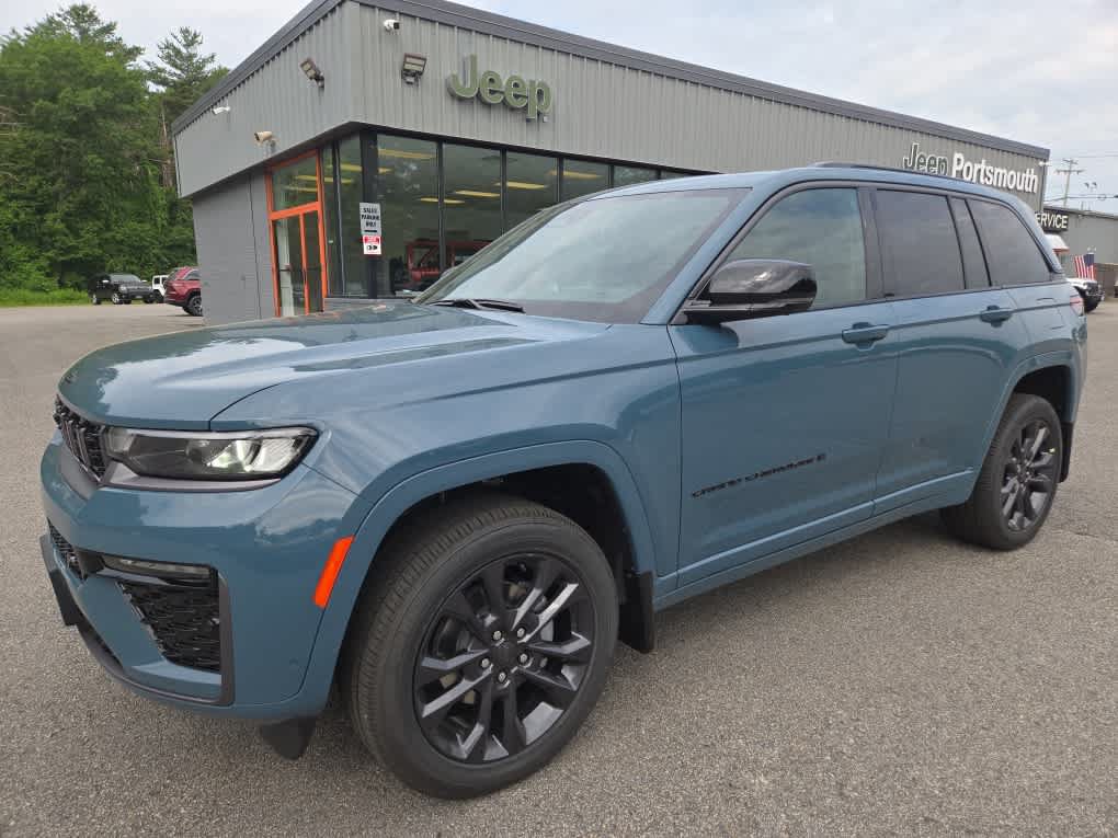 New 2026 Jeep Grand Cherokee Limited AWD/4WD image 8