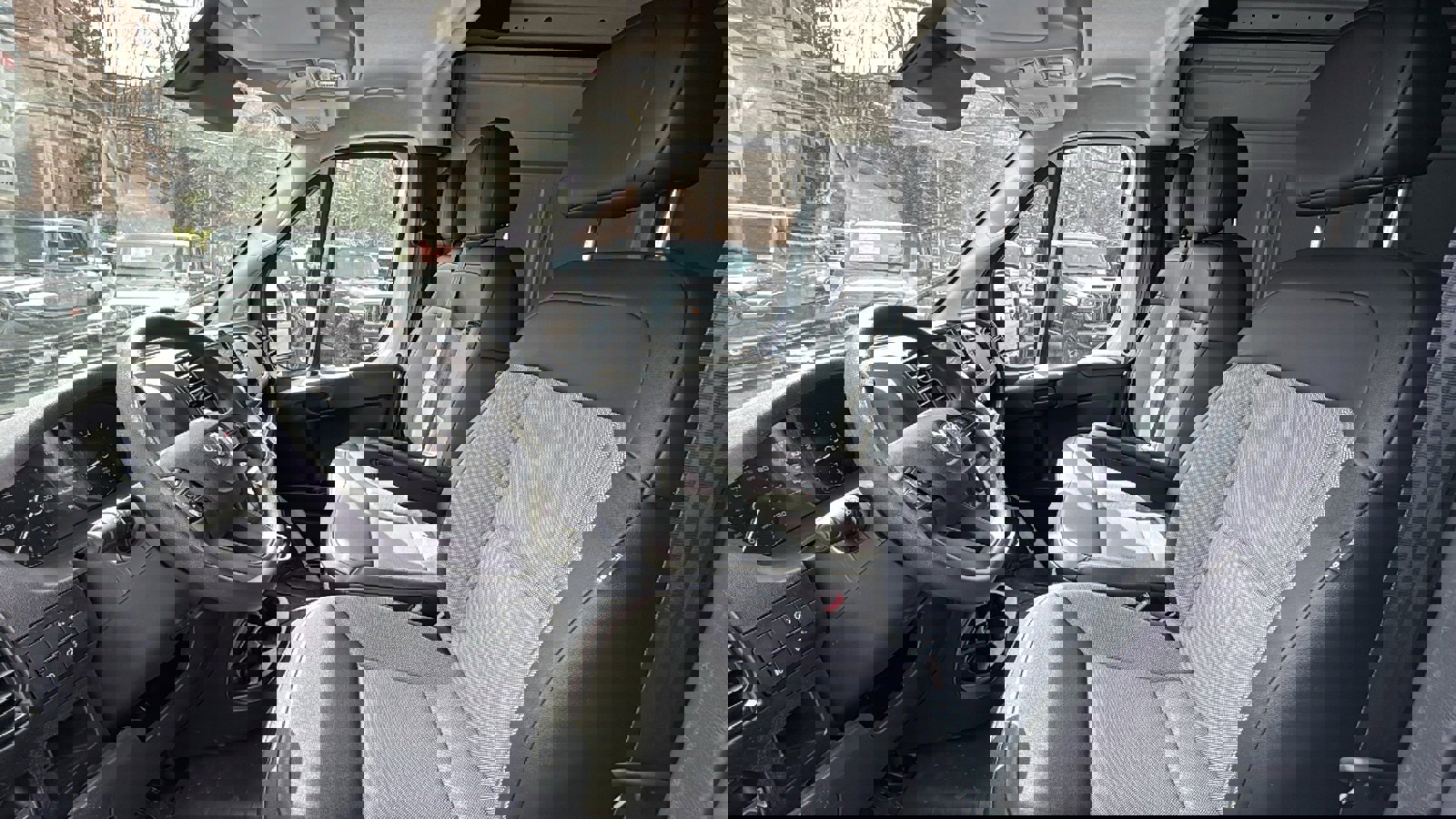 Used 2025 RAM ProMaster 2500 w/ Convenience Group image 13