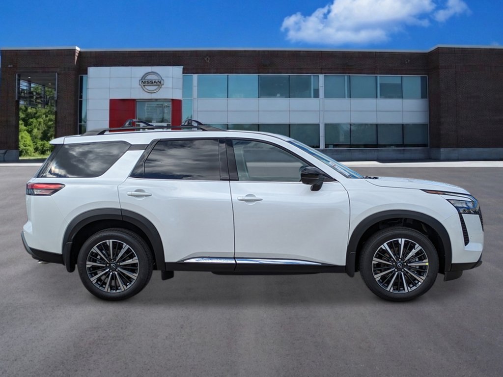 New 2026 Nissan Pathfinder Platinum FWD image 6