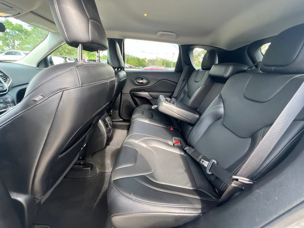 Used 2020 Jeep Cherokee Limited AWD/4WD image 44
