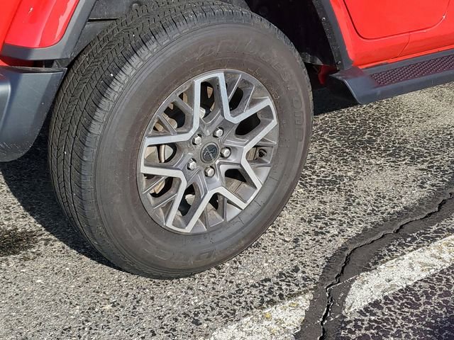 Used 2024 Jeep Wrangler Sahara image 10