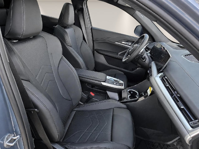 New 2027 BMW X2 xDrive28i AWD/4WD image 16