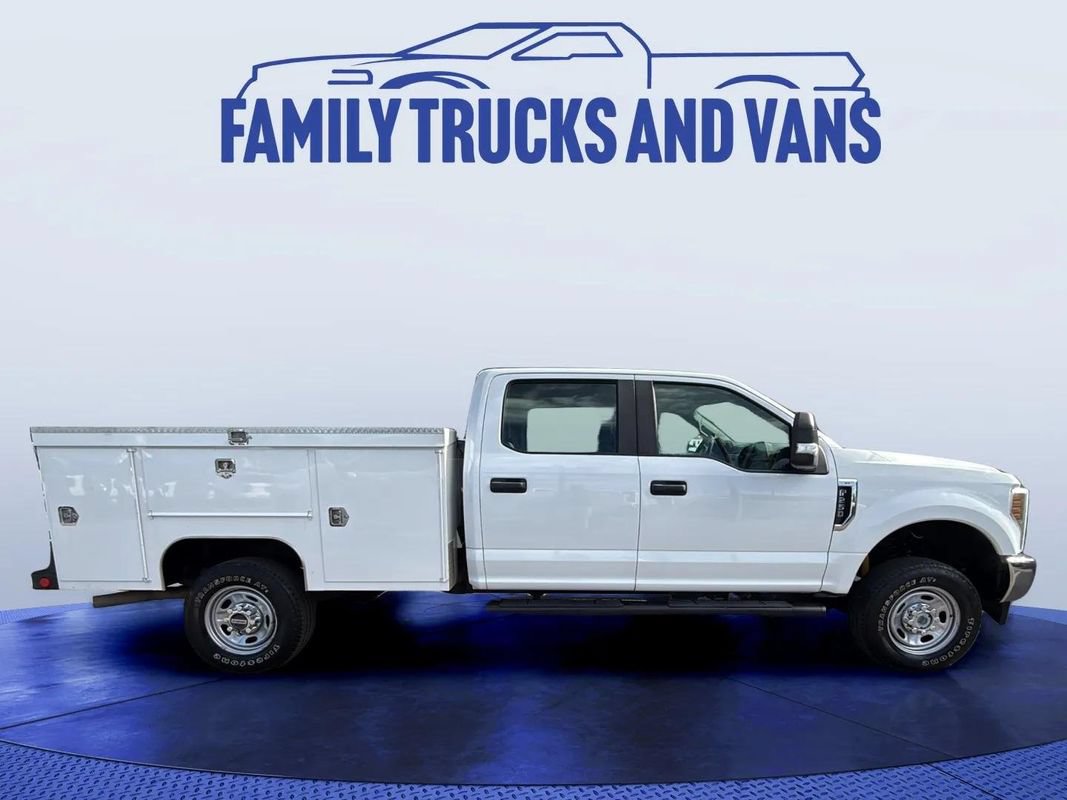 Used 2018 Ford F250 XL w/ Power Equipment Group AWD/4WD image 11