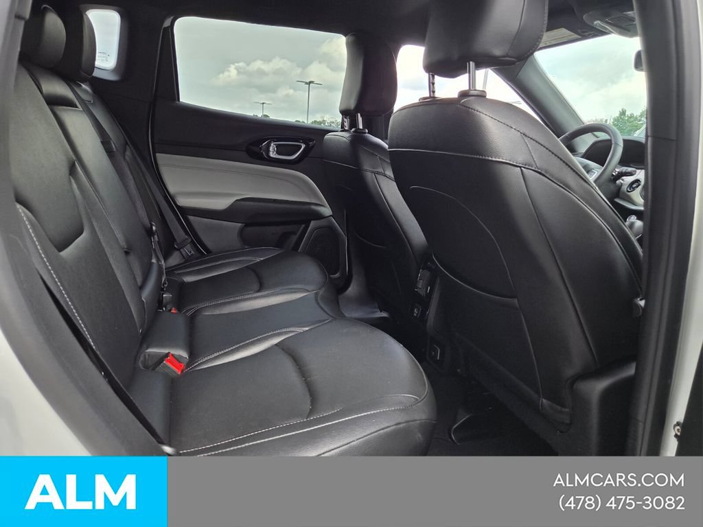 Used 2025 Jeep Compass Limited AWD/4WD image 16
