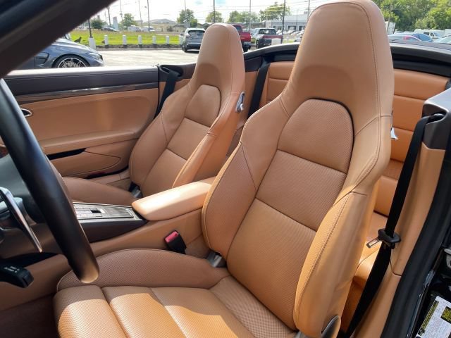 Used 2015 Porsche 911 Turbo S AWD/4WD image 17