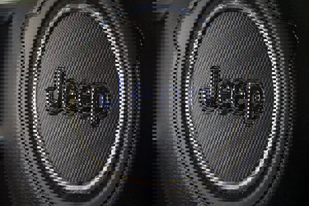 Used 2022 Jeep Wrangler Unlimited Sahara w/ Cold Weather Group image 51