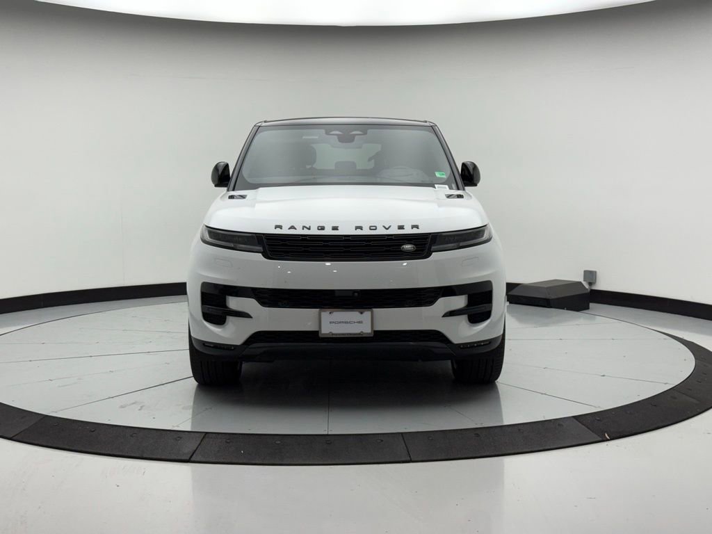 Used 2024 Land Rover Range Rover Sport SE image 9