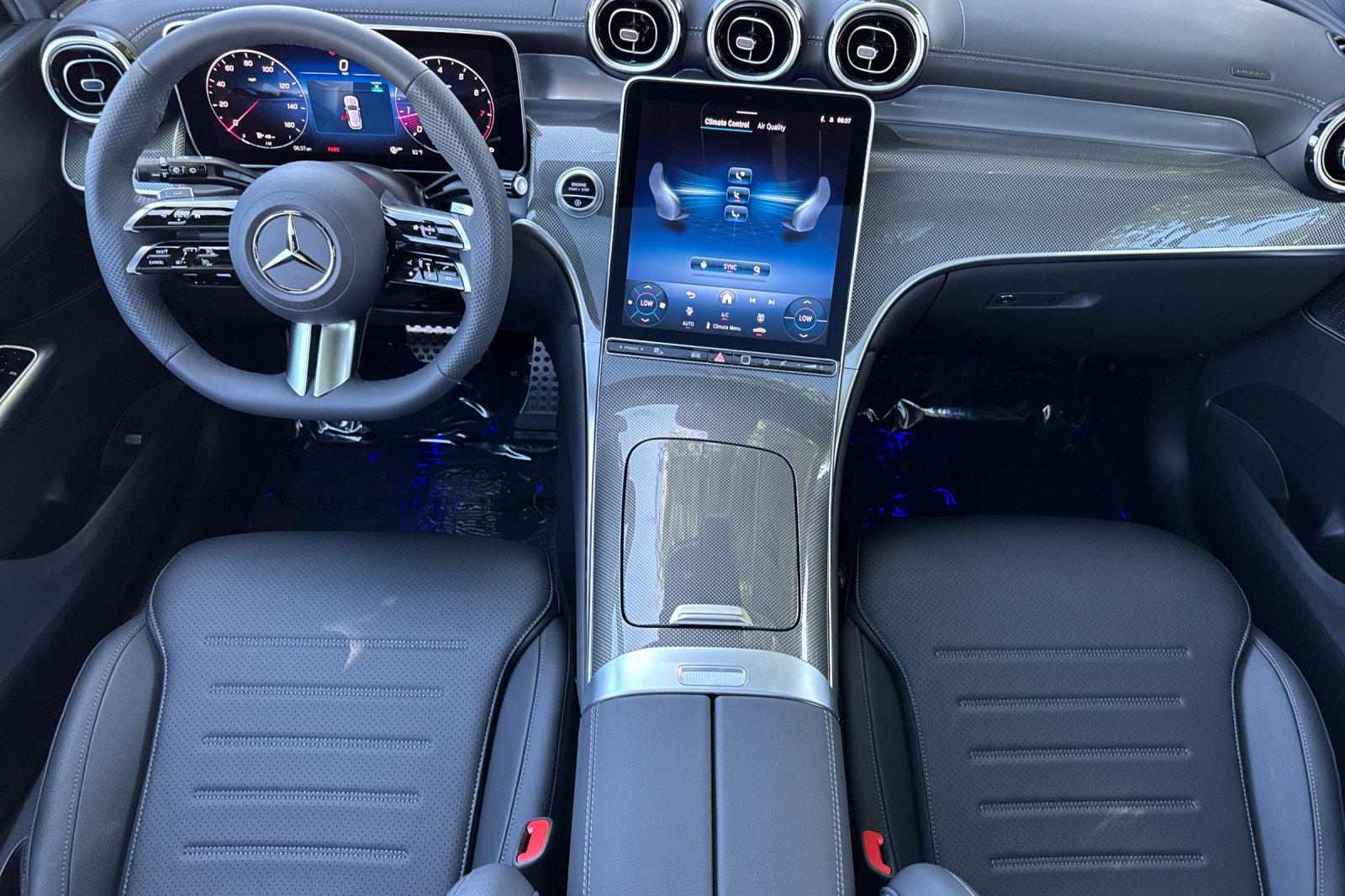 New 2026 Mercedes-Benz GLC 300 image 13