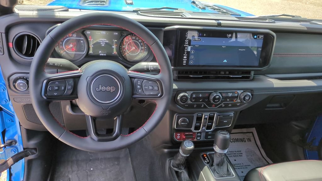 Used 2024 Jeep Gladiator Rubicon AWD/4WD image 17