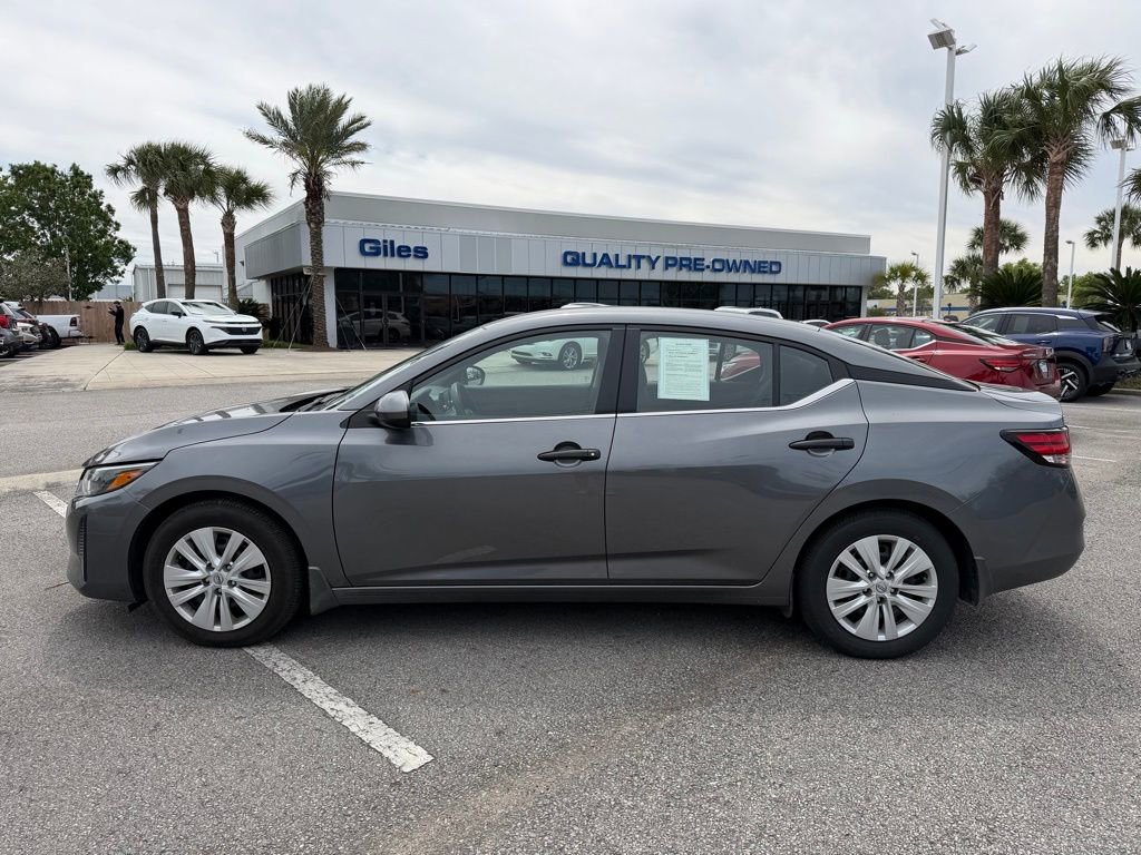 Used 2025 Nissan Sentra S image 2