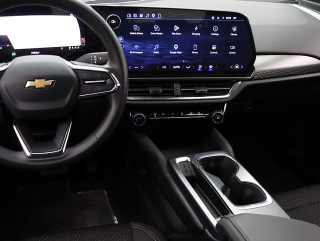 Used 2025 Chevrolet Equinox EV LT image 18