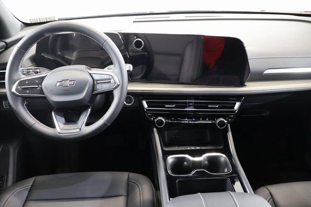 New 2026 Chevrolet Traverse LT w/ Midnight/Sport Edition image 13