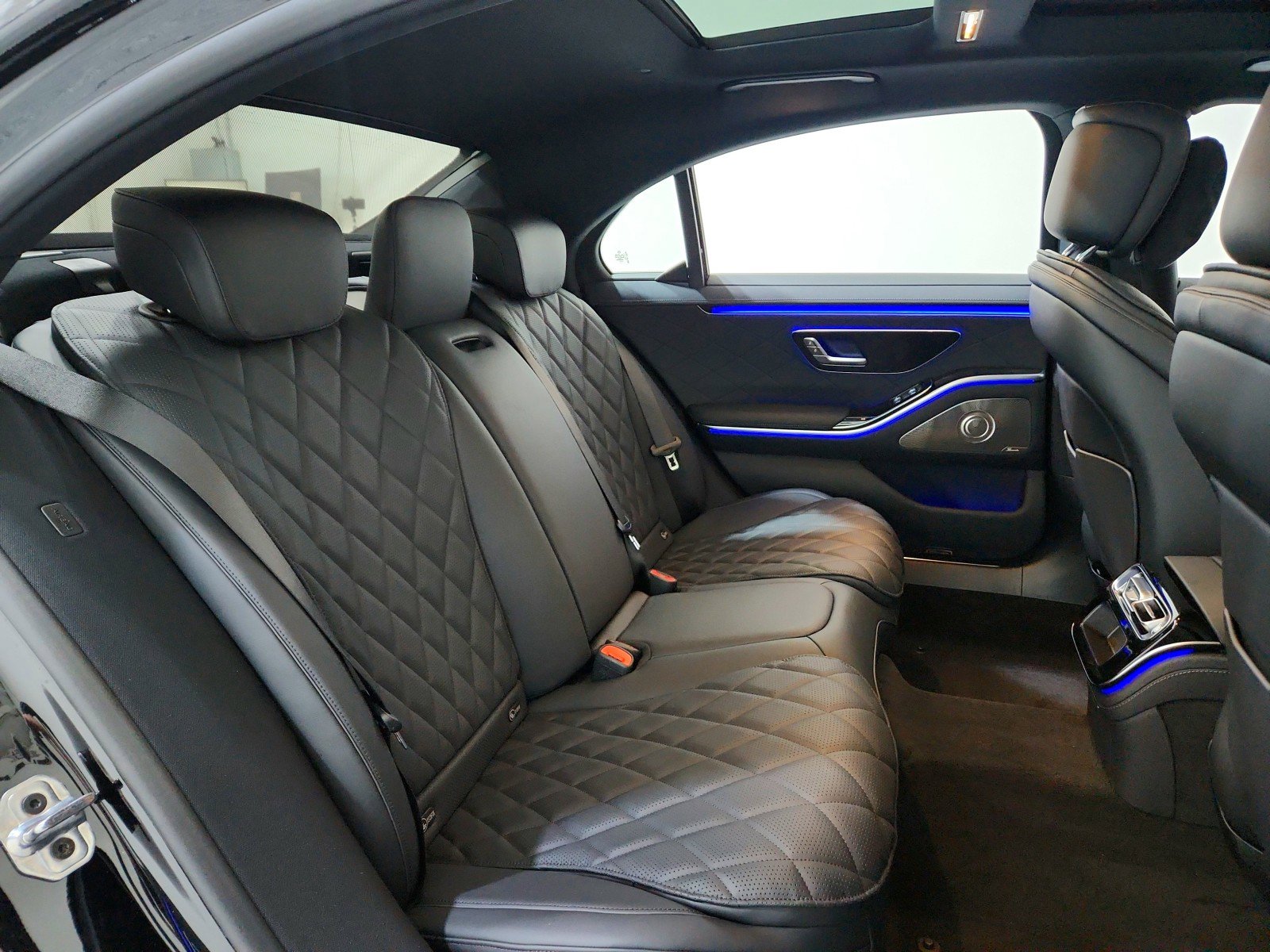 New 2026 Mercedes-Benz S 580 4MATIC Sedan image 11