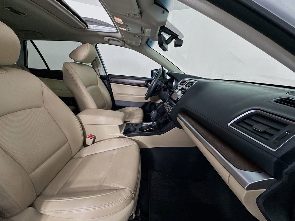 Used 2017 Subaru Outback 2.5i Limited AWD/4WD image 38