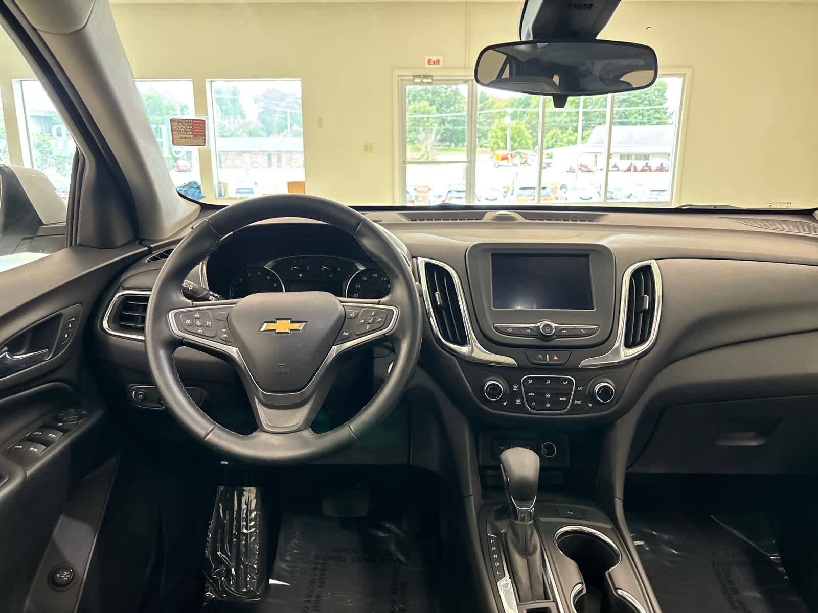 Used 2023 Chevrolet Equinox LT image 24