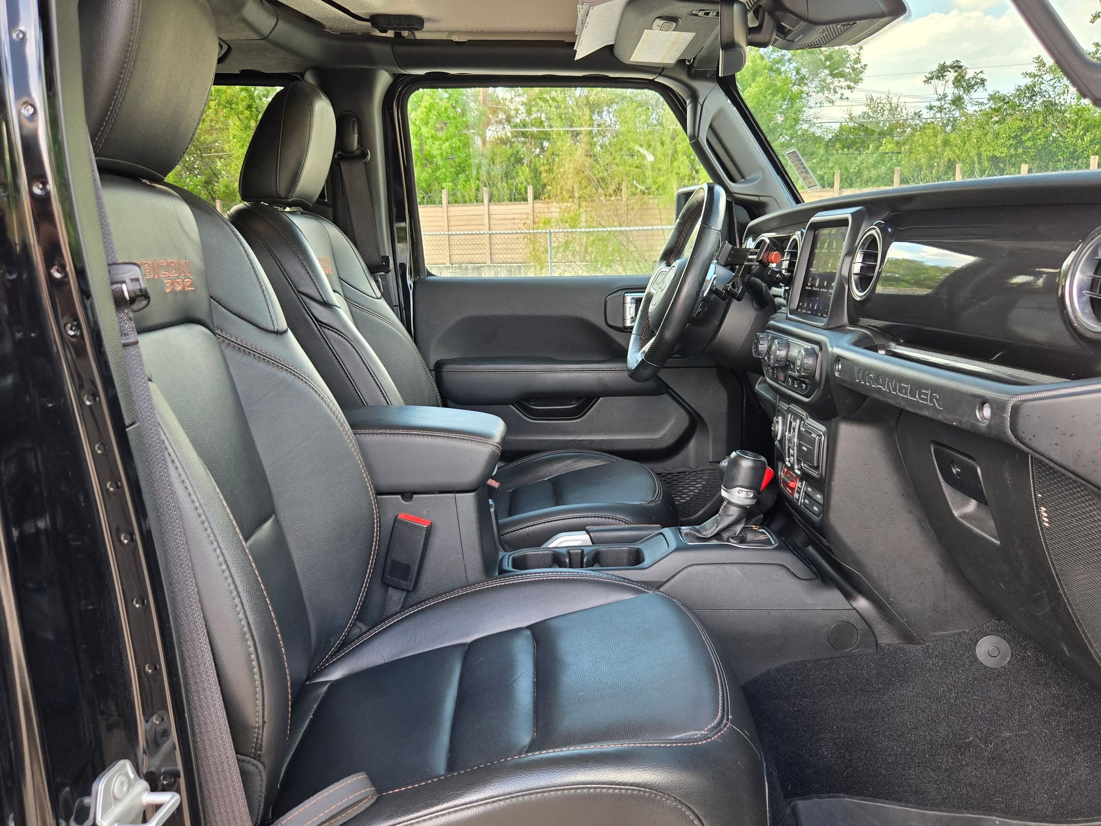 Used 2022 Jeep Wrangler Unlimited Rubicon image 27