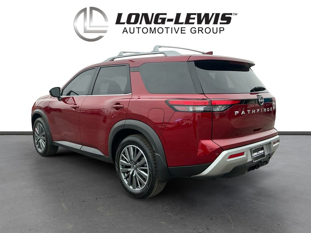 Used 2024 Nissan Pathfinder SL w/ SL Premium Package image 4