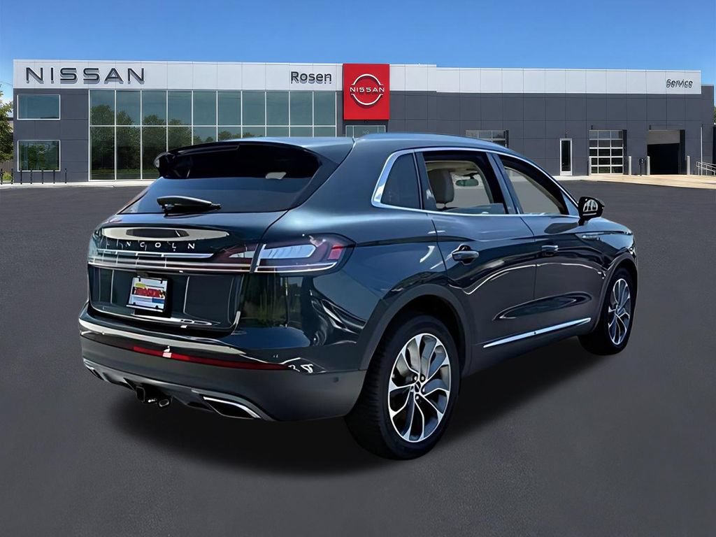 Used 2023 Lincoln Nautilus Reserve w/ Equipment Group 201A AWD/4WD image 3