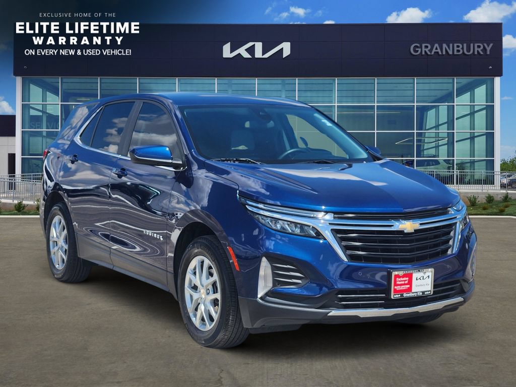 Used 2023 Chevrolet Equinox LT w/ Driver Convenience Package FWD image 3