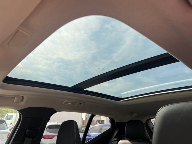 Used 2023 Volvo XC40 B5 Ultimate image 26