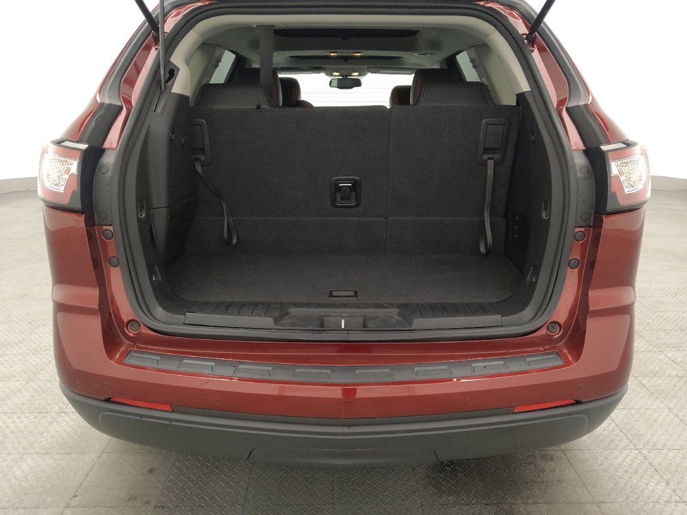 Used 2017 Chevrolet Traverse LT image 29