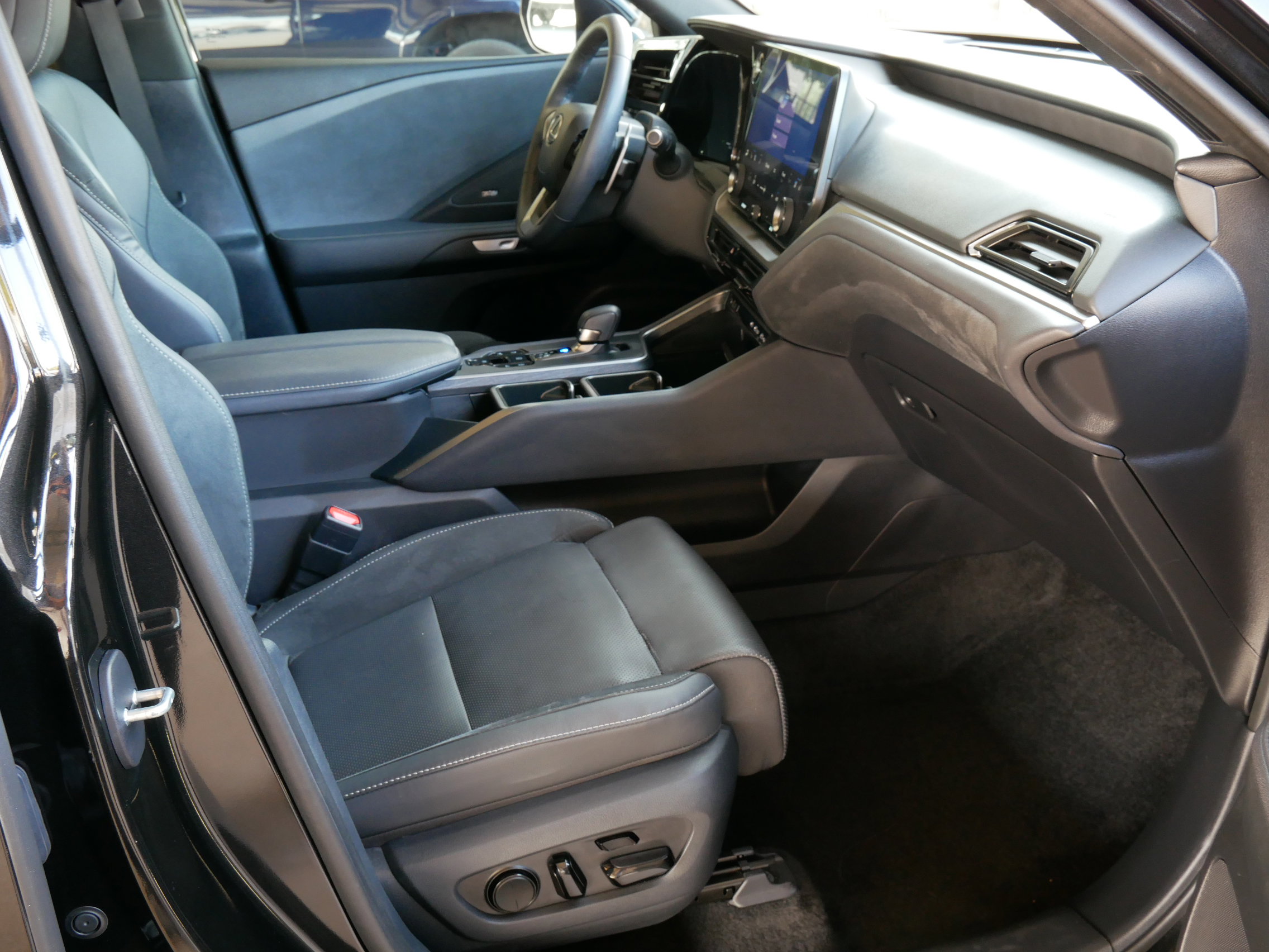 Used 2024 Lexus TX 350 AWD image 10