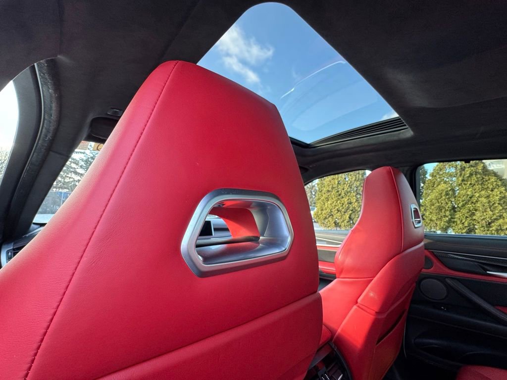 Used 2017 BMW X6 M image 31