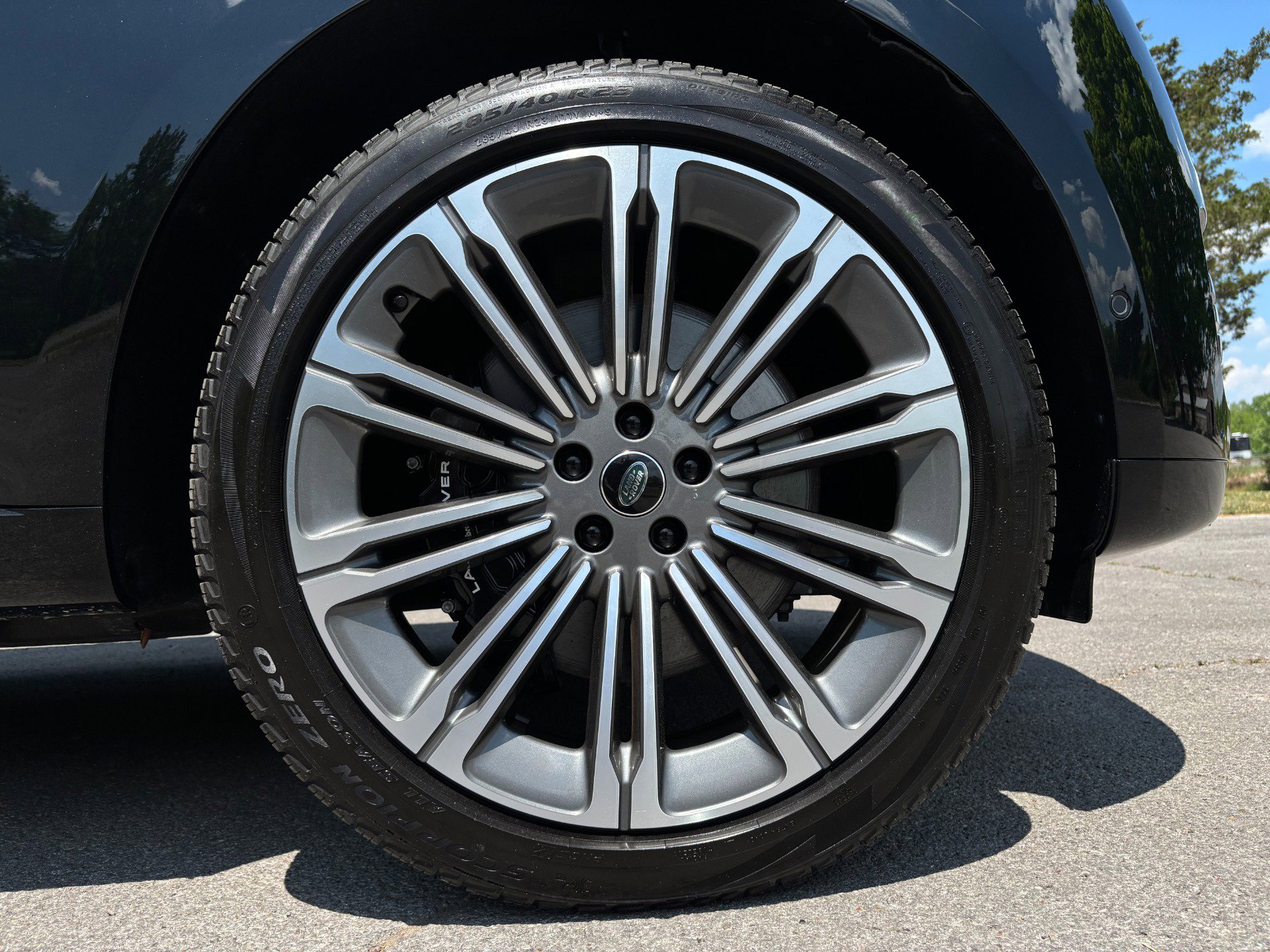 Used 2024 Land Rover Range Rover SE AWD/4WD image 60