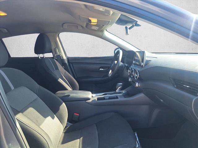 Used 2024 Nissan Sentra SV FWD image 17