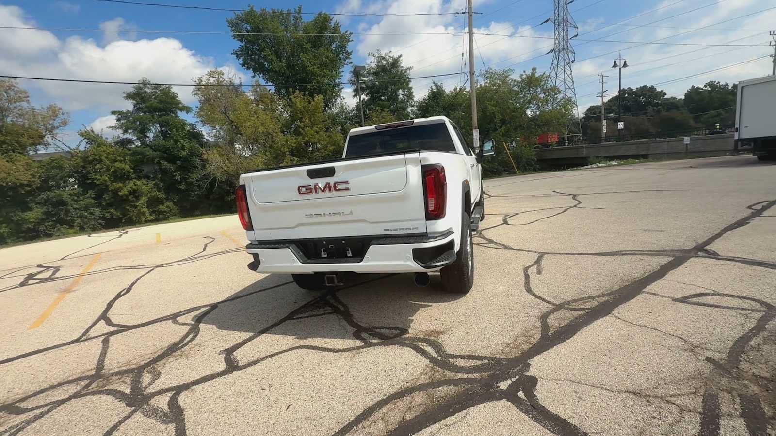 Certified 2020 GMC Sierra 3500 Denali w/ Technology Package AWD/4WD image 7