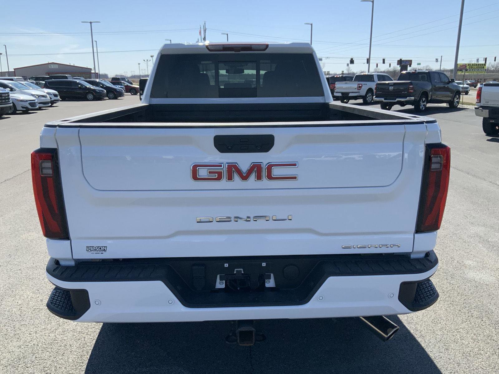 Used 2024 GMC Sierra 3500 Denali AWD/4WD image 12