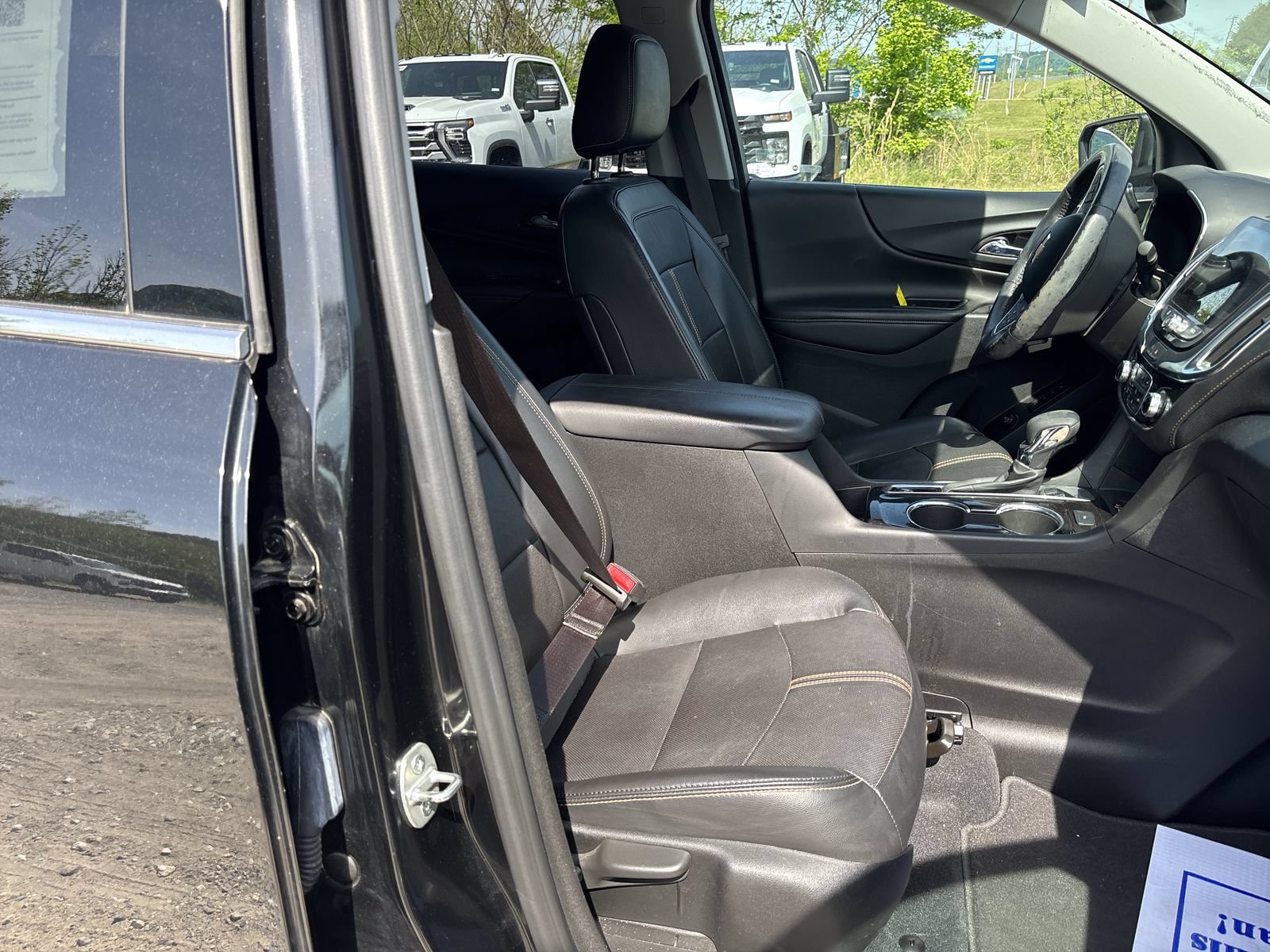 Used 2022 Chevrolet Equinox Premier FWD image 26