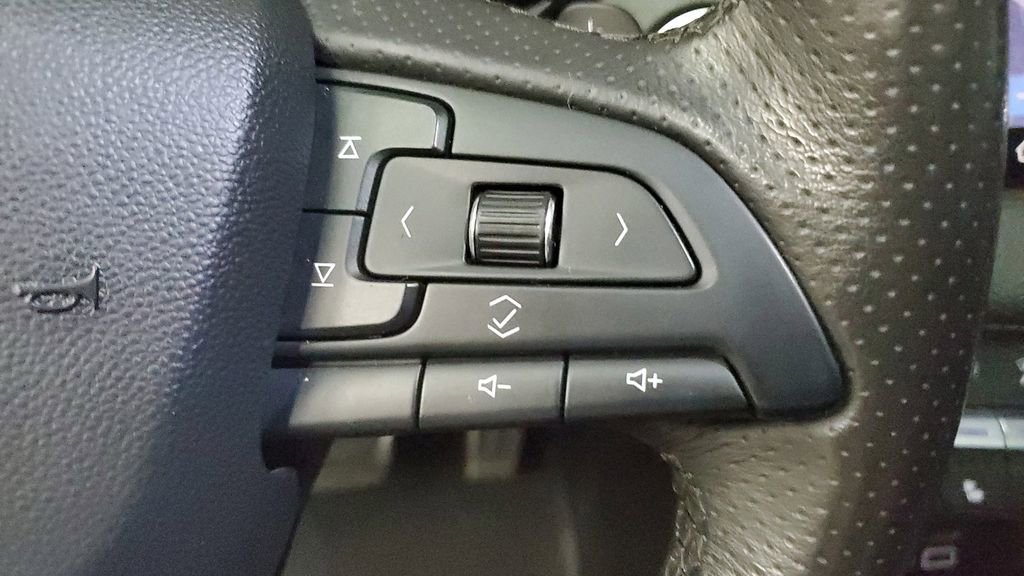 Used 2019 Cadillac XT4 Sport image 31