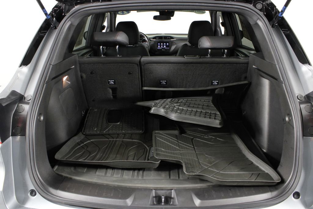 Used 2023 Chevrolet TrailBlazer RS image 16