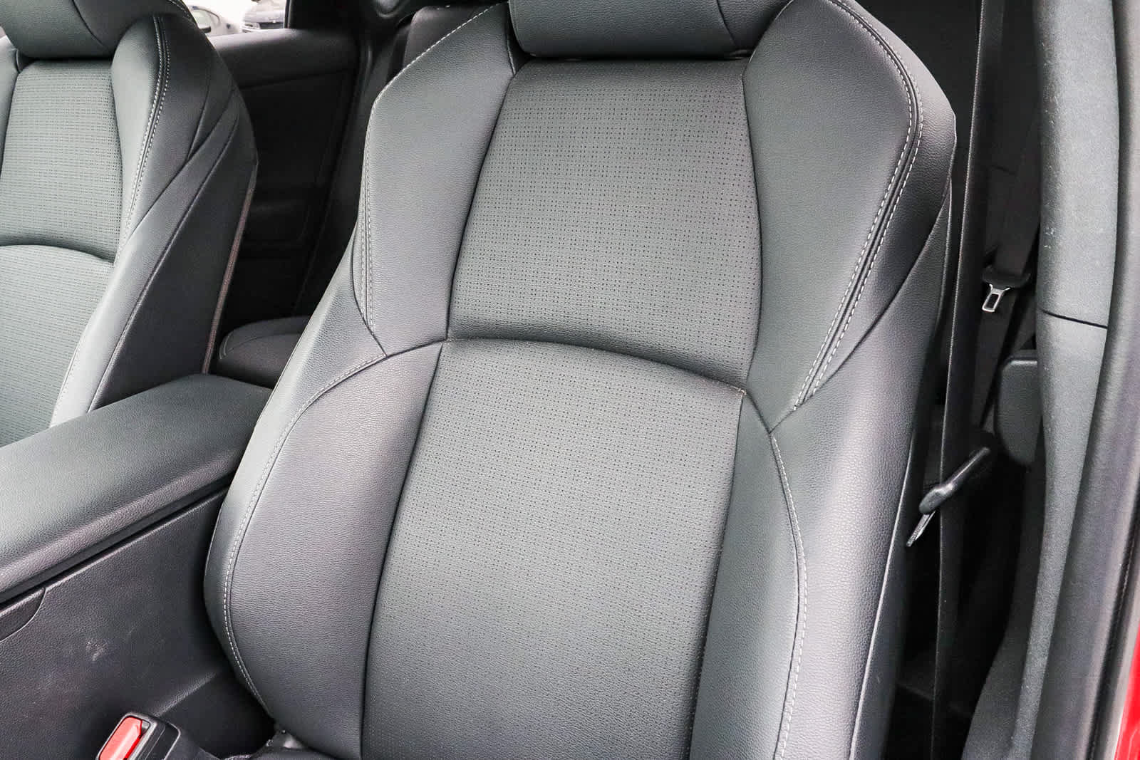 Used 2024 Subaru Solterra AWD/4WD image 33