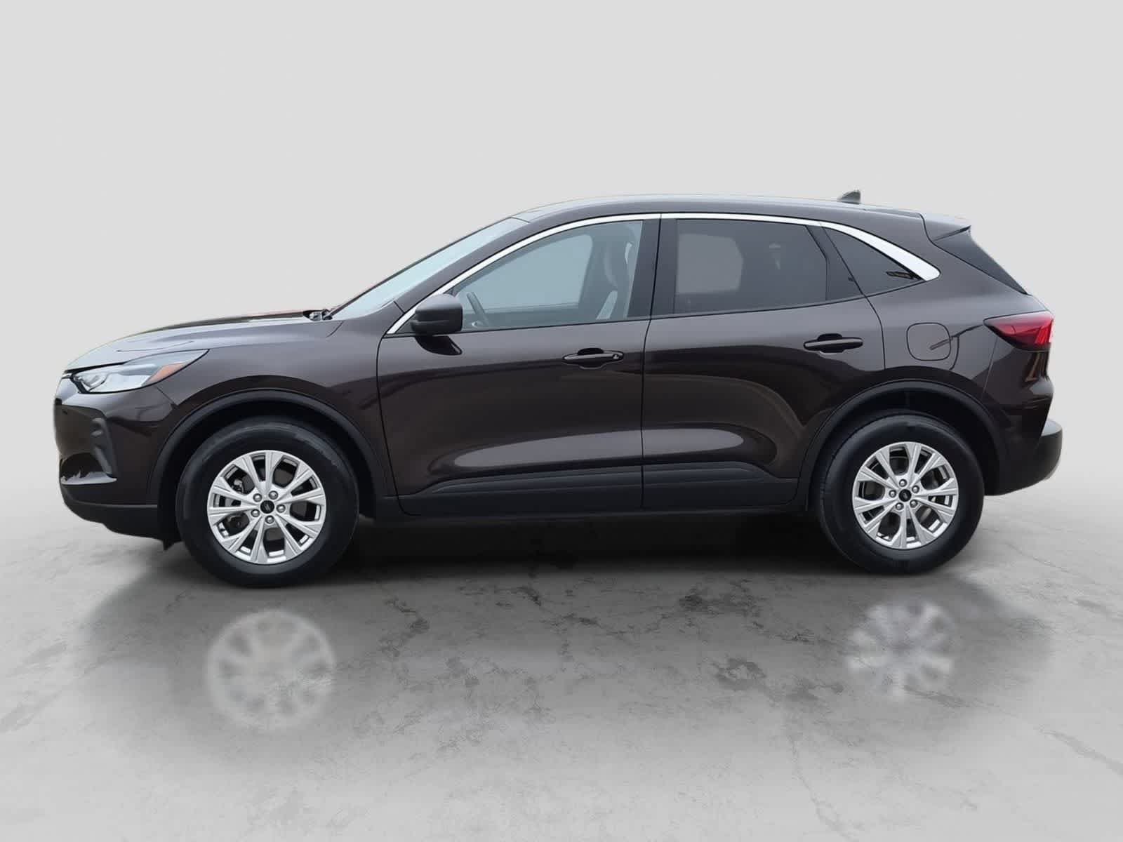 Used 2023 Ford Escape Active AWD/4WD image 5