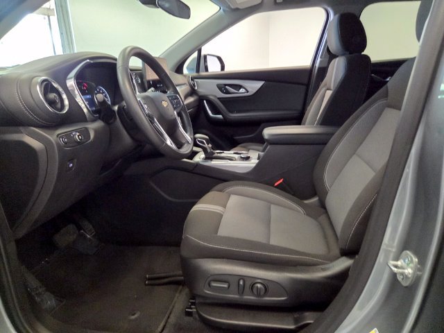 Used 2025 Chevrolet Blazer LT AWD/4WD image 11