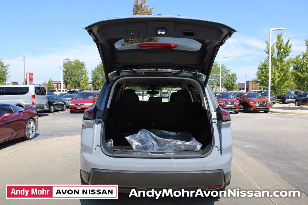 New 2026 Nissan Rogue SV image 6
