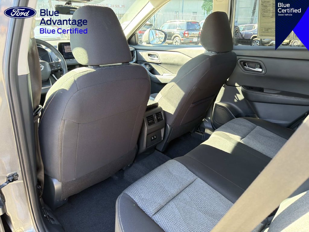 Used 2026 Nissan Rogue SV w/ Cold Weather Package FWD image 12