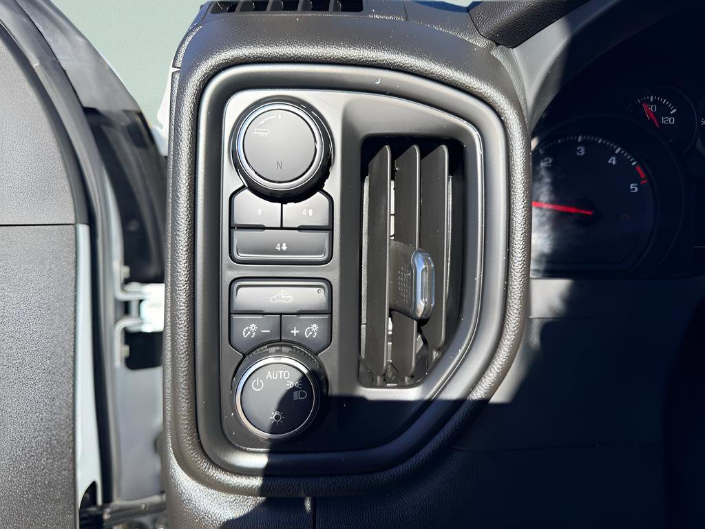 Used 2023 Chevrolet Silverado 3500 W/T w/ Gooseneck/5TH Wheel Package image 23