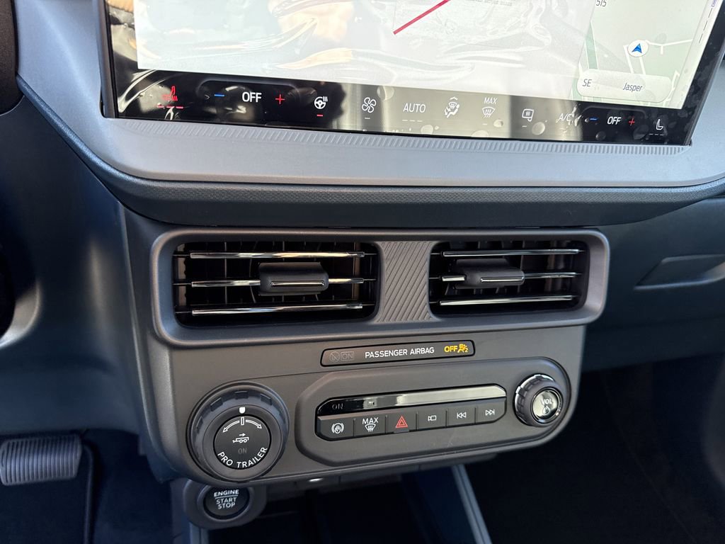 New 2026 Ford Maverick Lariat w/ Black Appearance Package image 27