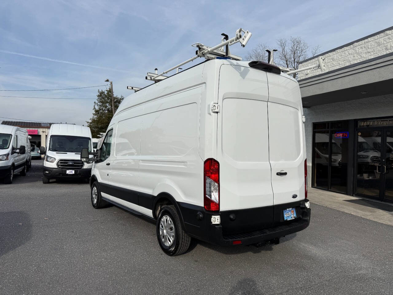 Used 2019 Ford Transit 350 148 High Roof image 2