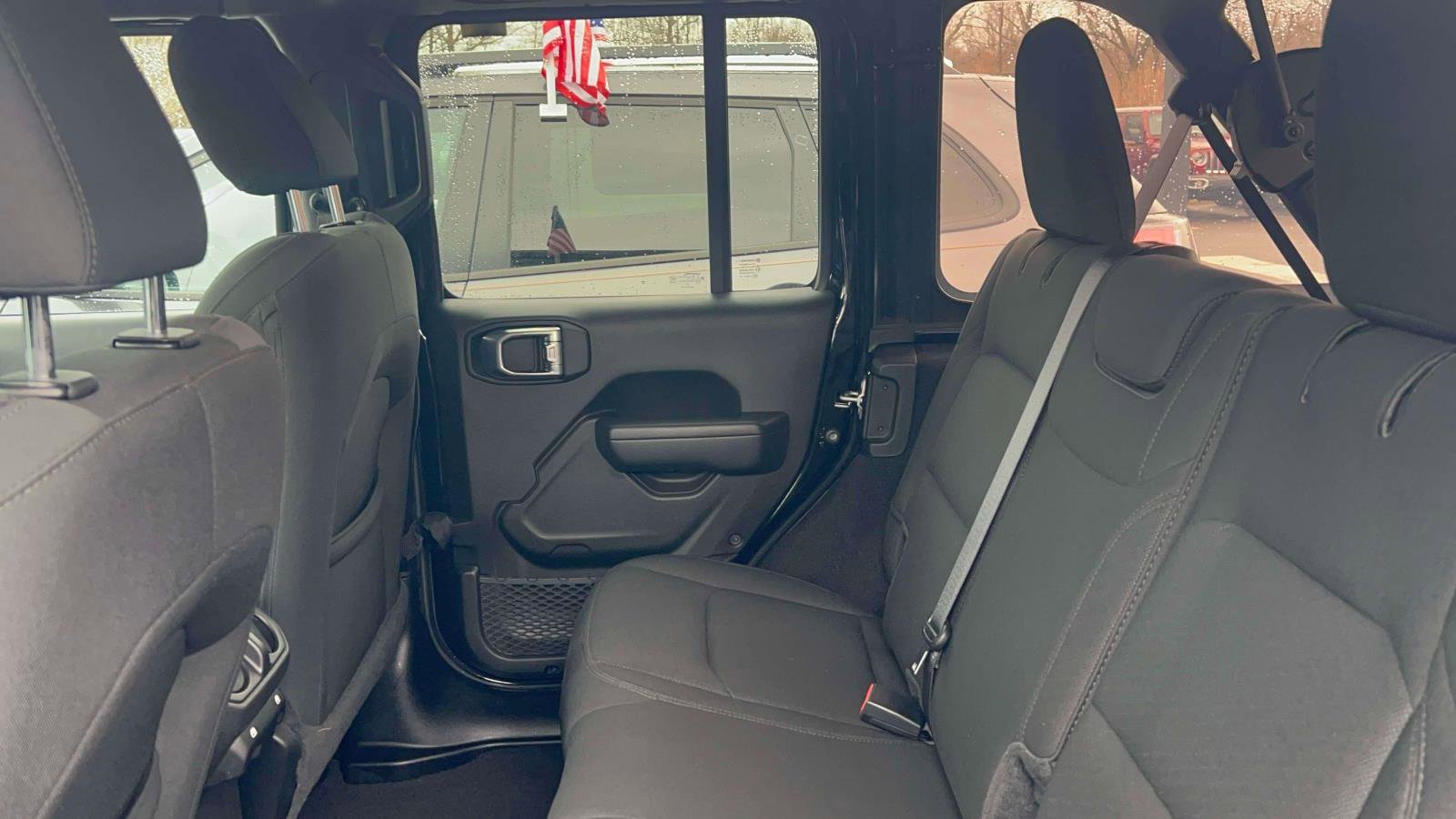 Used 2022 Jeep Wrangler Unlimited Sport AWD/4WD image 29