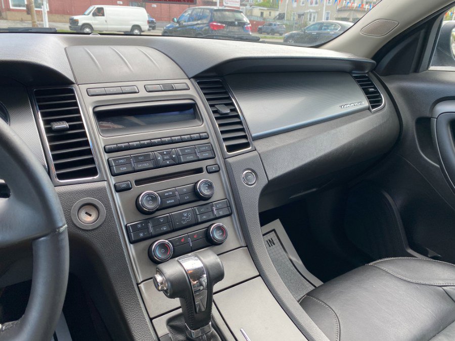 Used 2011 Ford Taurus SEL w/ 201A Rapid Spec Order Code AWD/4WD image 15