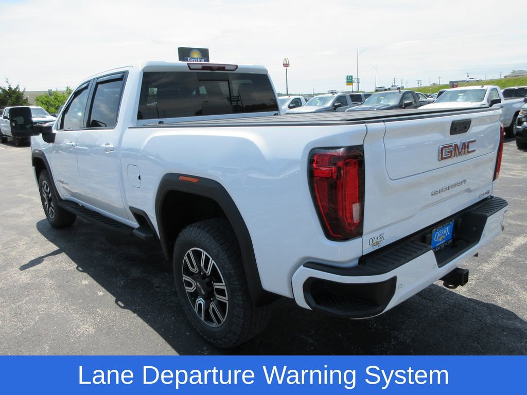 Certified 2022 GMC Sierra 2500 AT4 w/ AT4 Preferred Package AWD/4WD image 3