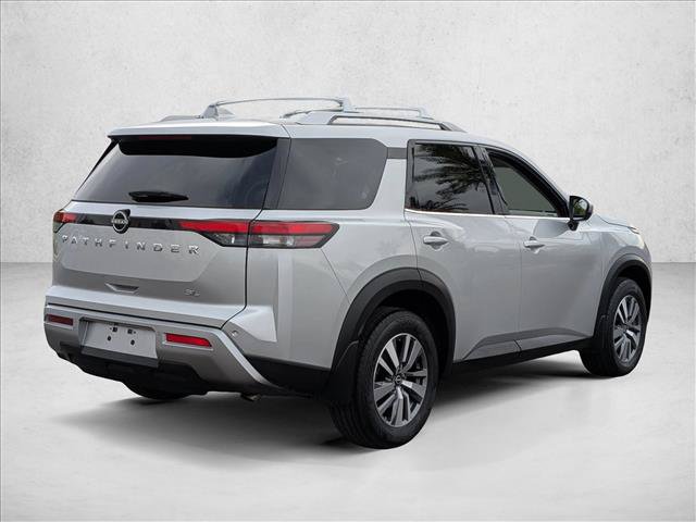 Used 2022 Nissan Pathfinder SL FWD image 5